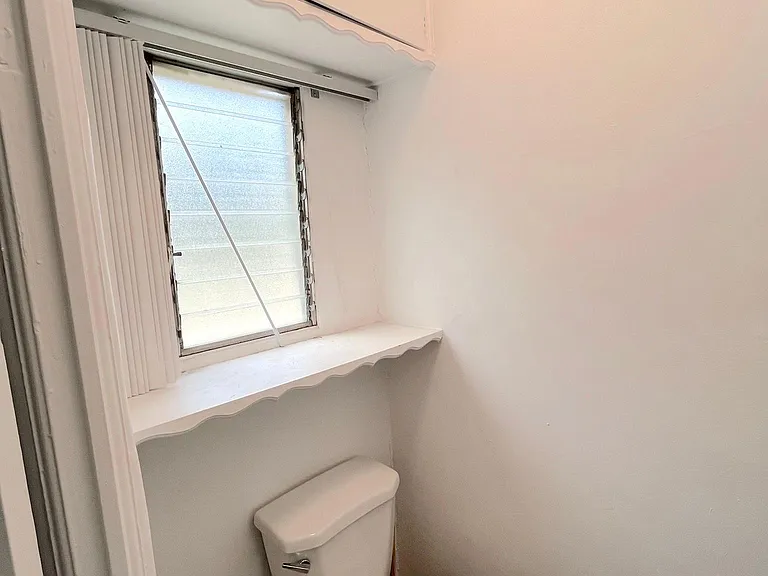 227 S Gale Dr #4 — Photo 20