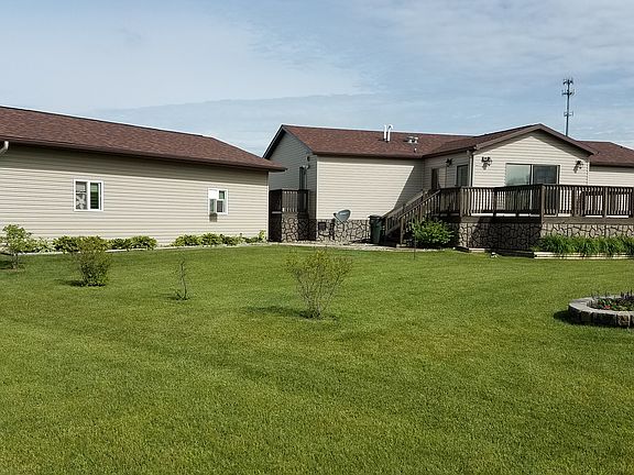 5th image of 900 Salk Ave