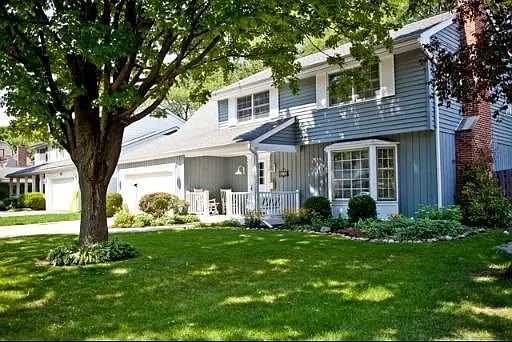 2522 Maple Ave photo 1