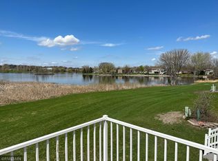 382 School Rd SW, Hutchinson, MN 55350