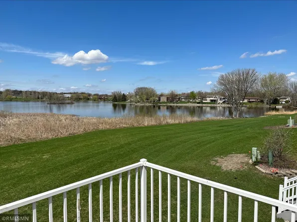 382 School Rd SW, Hutchinson, MN 55350