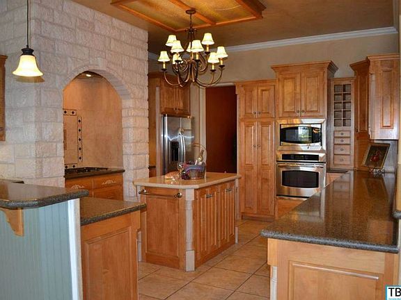 3rd image of 1006 Shady Hollow Ct