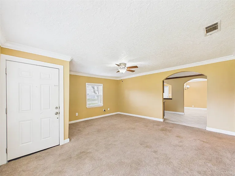 1213 W Sidnor St — Photo 14