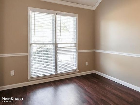 4th image of 9341 Sarsen Dr