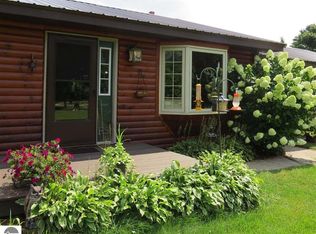 11829 Summit City Rd, Kingsley, MI 49649