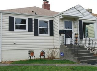 4413 47th Ave SW, Seattle, WA 98116