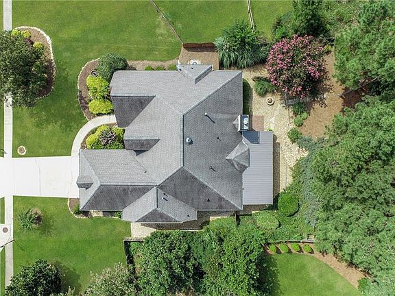 5th image of 1435 Lake Heights Cir