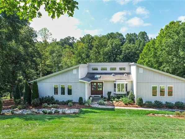 5403 Ashbey Ln, Summerfield, NC 27358