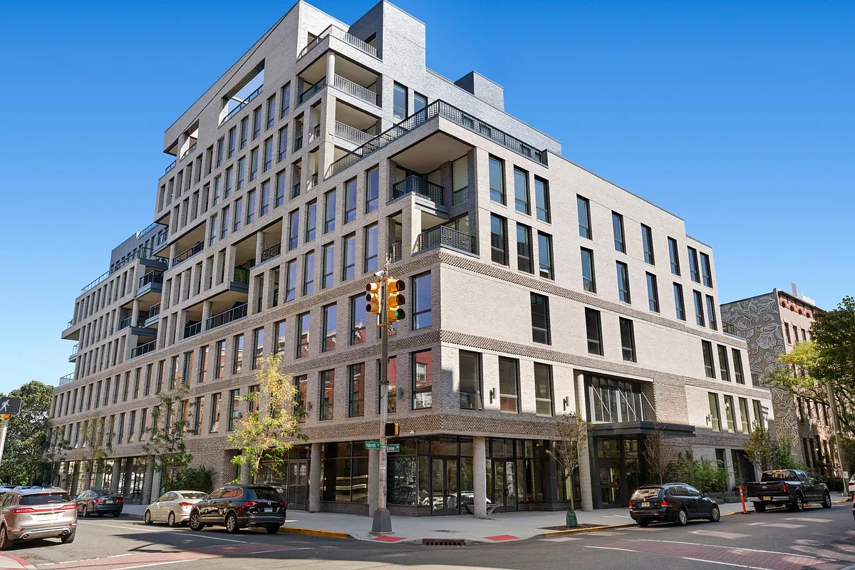 Building Photo - Swift & Co