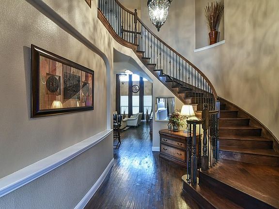 5th image of 2744 Waters Edge Dr