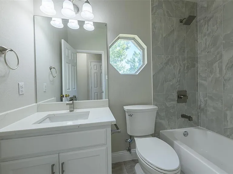 3304 Felicia Ct — Photo 16