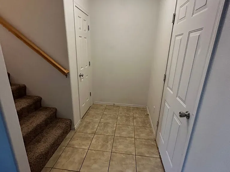 4903 Porlier Ln — Photo 6