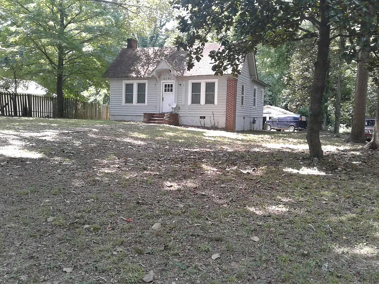 2191 Fairburn Rd SW — Photo 3