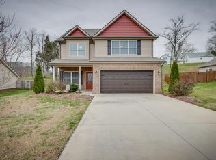 2044 Falling Leaf Dr, Kingsport, TN 37664