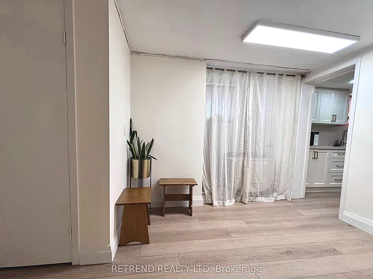 260 Ranee Ave #LOWER — Photo 19