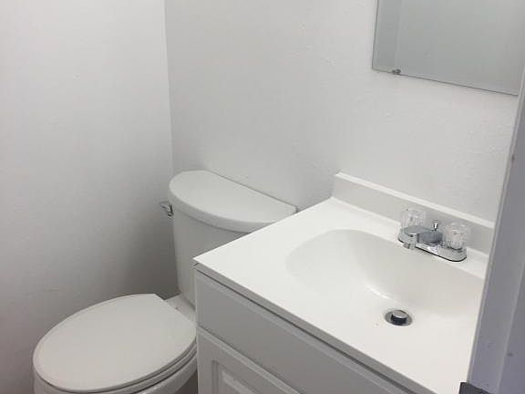 2nd image of 1107 Dayton St APT O