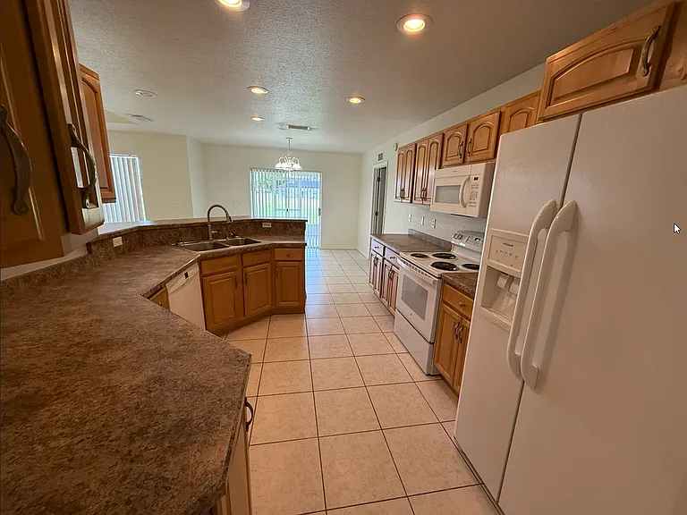 8259 Cozumel Ln — Photo 10