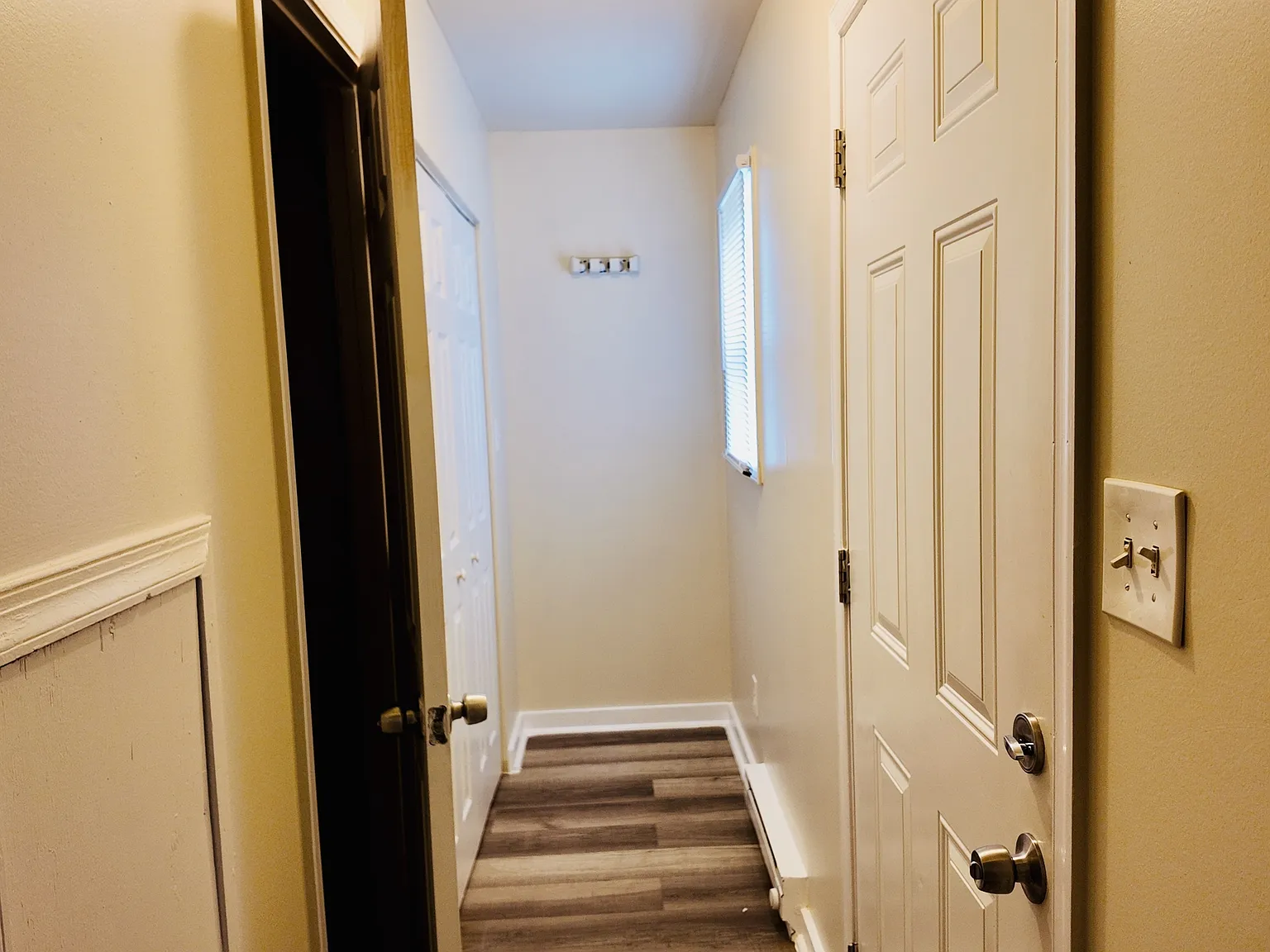 1206 Arlington Street - 1 — Photo 2
