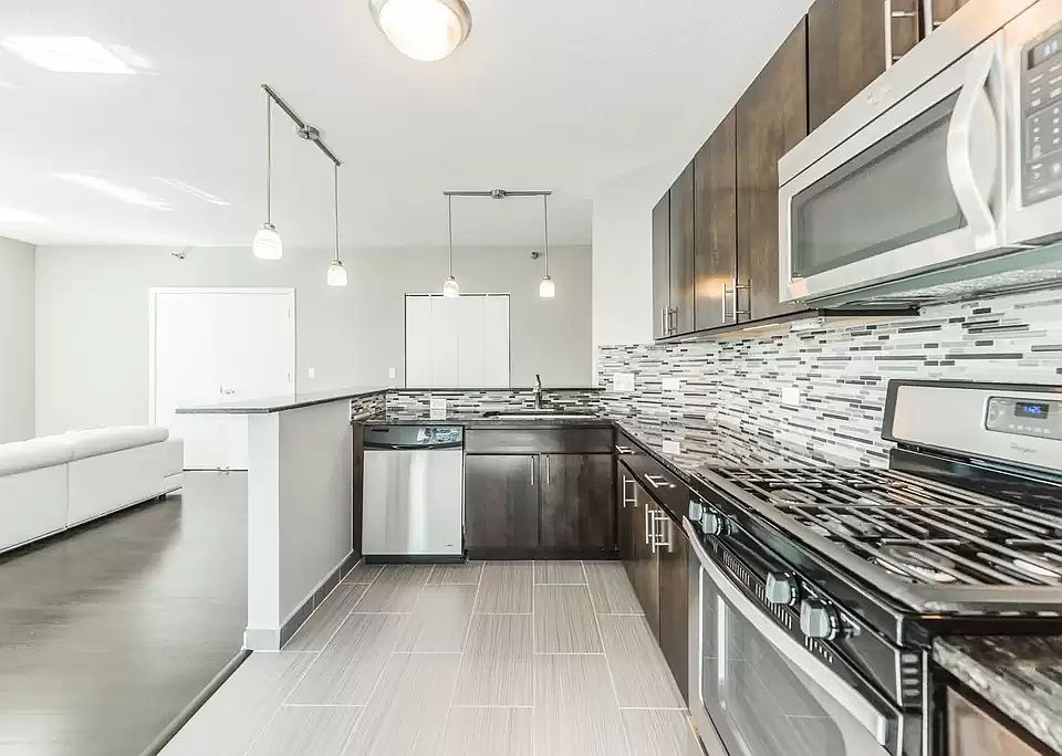 1st image of 333 E Ohio St #310