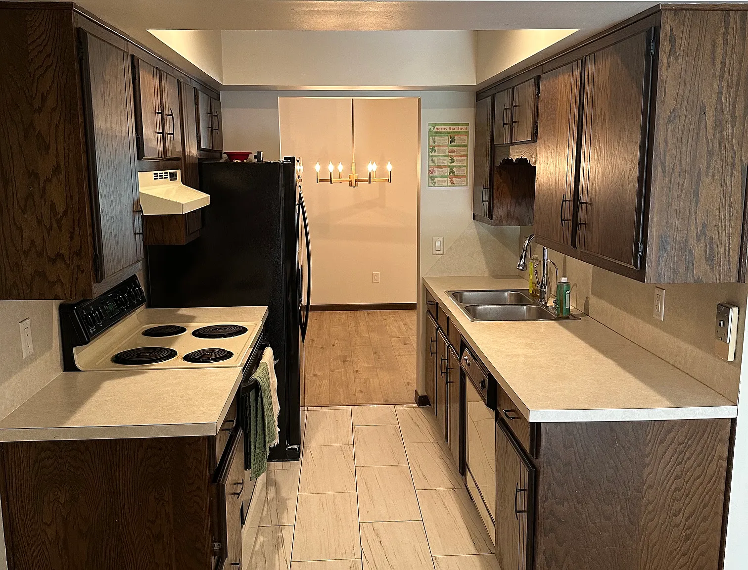 2 bed, 1250 sqft, $1,380 — Photo 1