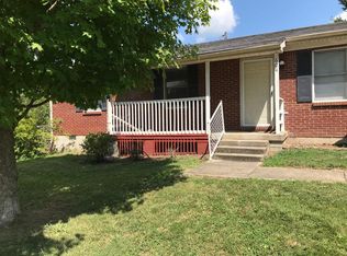 604 Barefoot Dr, Wilmore, KY 40390