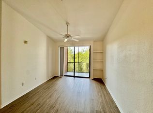 8377 38th Street Cir E UNIT 303, Sarasota, FL 34243
