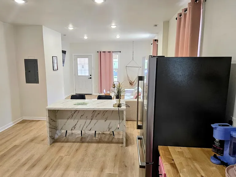426A W King St #A — Photo 9