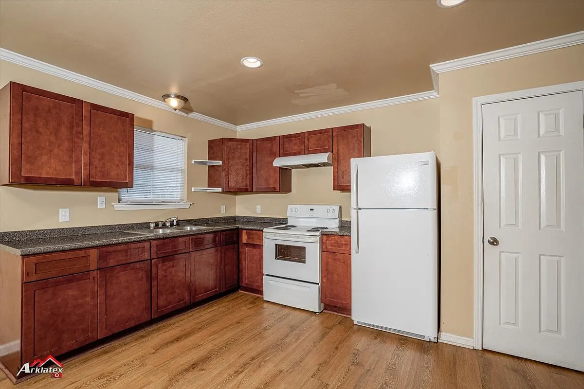 1231 Crofton Street, Unit A - 1 — Photo 4