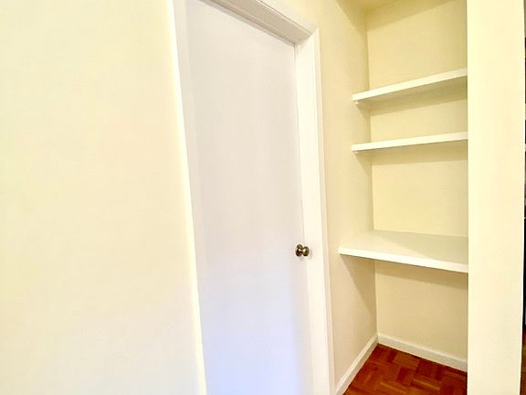 4th image of 516 E 79th St APT 6E