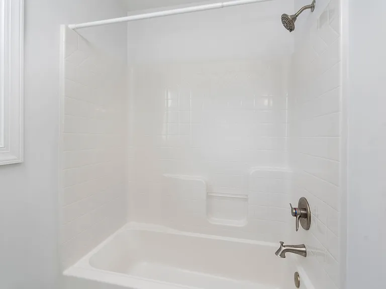 562 N Bayard Ave — Photo 11