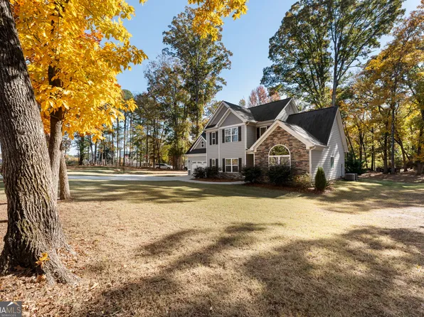 732 E Jefferson St, Hoschton, GA 30548