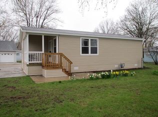 275 Catherine Ln, Elgin, IL 60123