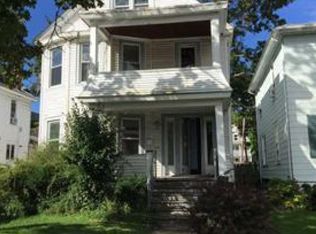 4 Edgar St, Poughkeepsie, NY 12603