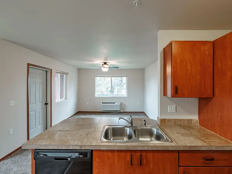 Aspen Place Apartments — Photo 110