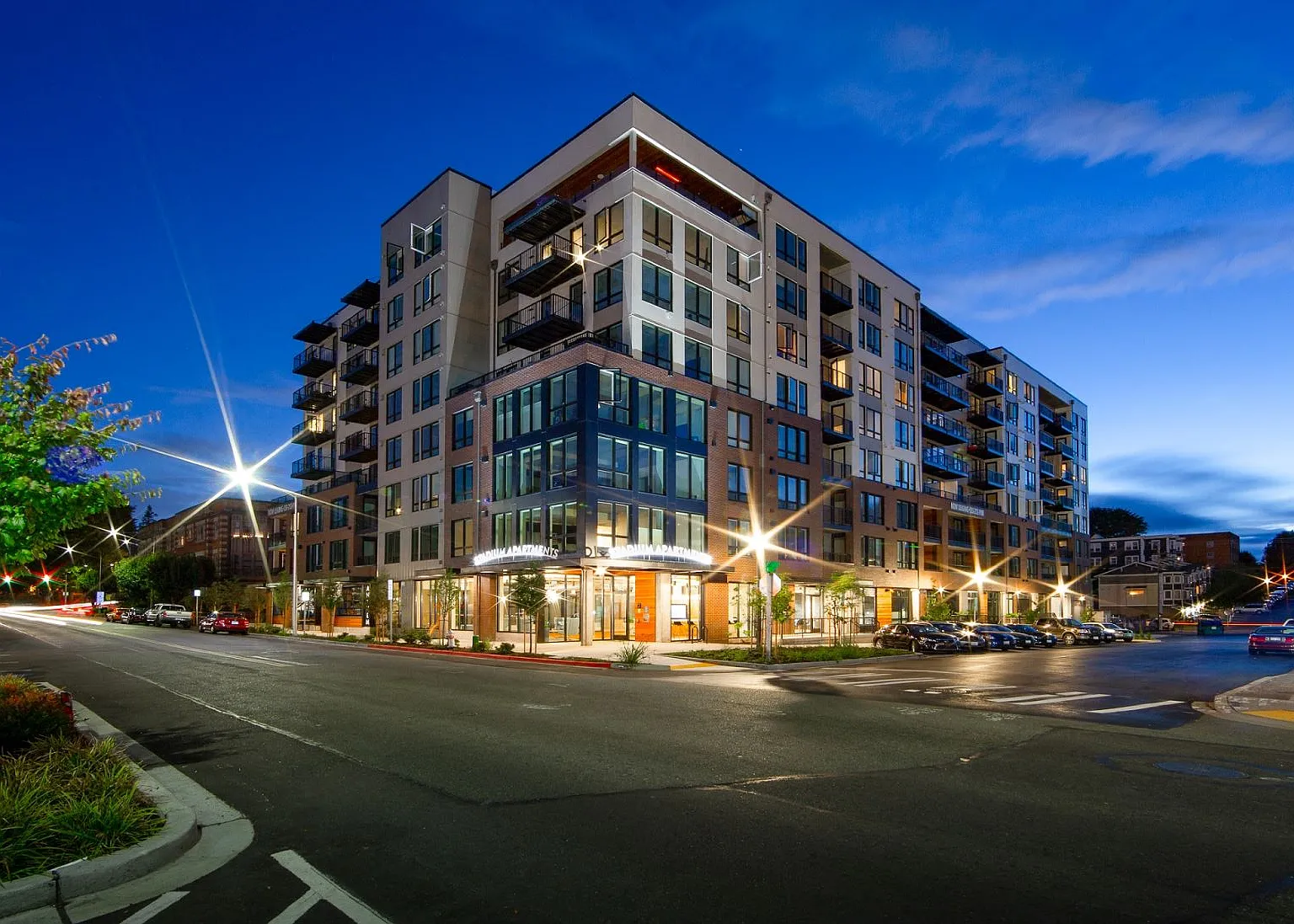 Stadium Apartments — Photo 1