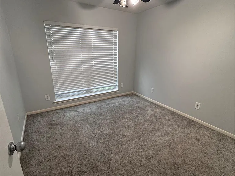 19215 Anthurium Ct — Photo 12