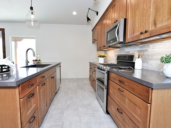 4th image of 15405 N Twin Lakes Dr