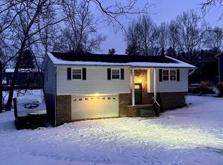 198 Nurad Rd, Athens, OH 45701