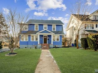 213 Watchung Ave, Montclair, NJ 07043