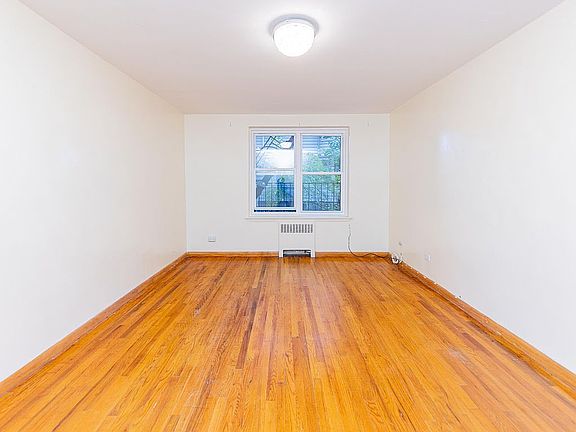 2nd image of 2705 Kings Hwy APT 1D