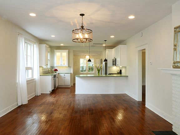2nd image of 2501 Audubon St