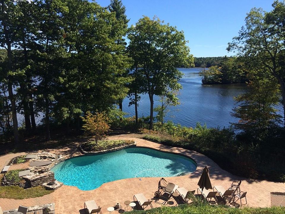 1st image of 58 Shoreline Dr