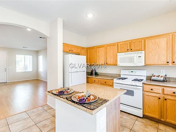 3rd image of 10940 Sadlers Wells St