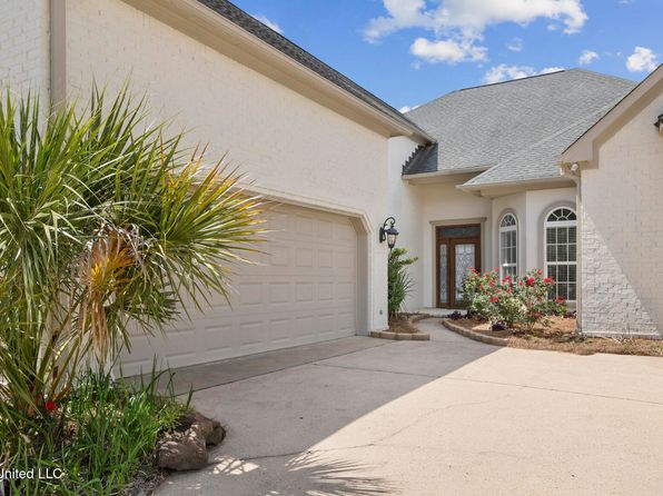 710 Chickasaw Dr S, Flowood, MS 39232