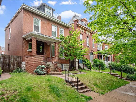 2nd image of 3825 Juniata St