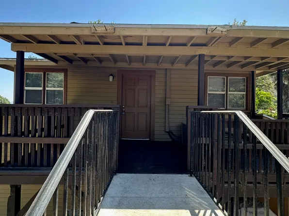 8263 Linden Rd, Lakeside, CA 92040
