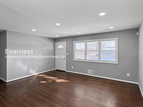 5th image of 8010 Carmel Dr