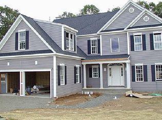 5 Carla Dr, Danbury, CT 06810