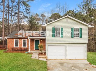 6480 Rebecca Lou Ln, Lithonia, GA 30058