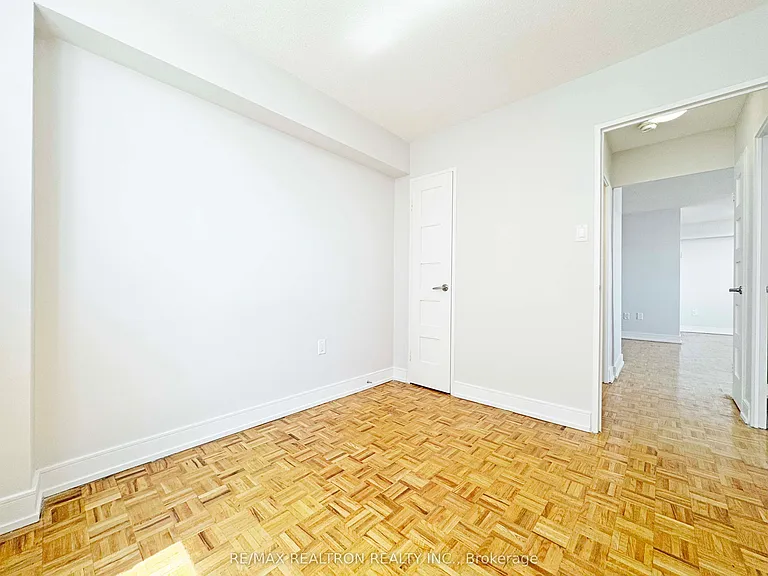 1500 Bathurst St #1208 — Photo 12